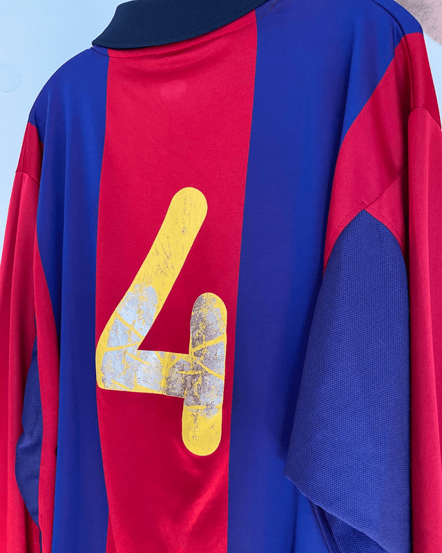 2000/2001 - FC Barcelona #4 [MATCHWORN] (XL)