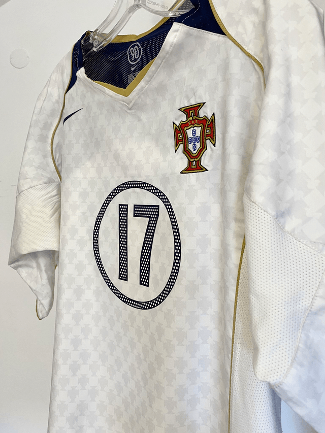 2004/2006 - Portugal - C.RONALDO #17 (L)